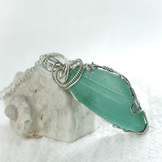 Teal Patterned Seaglass Necklace
