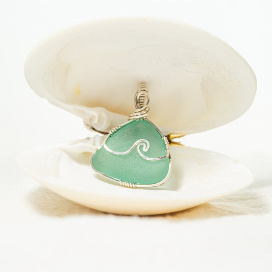 Teal Lip Seaglass Necklace